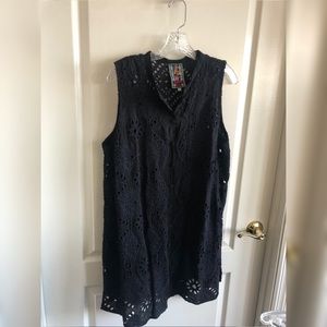 Johnny was black eyelet vest